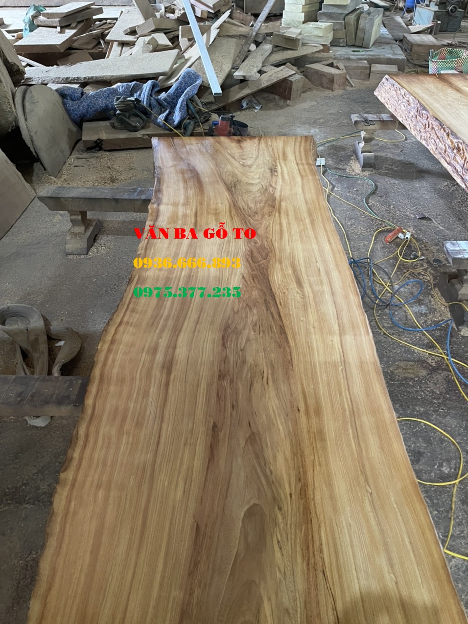 Mặt bàn gỗ