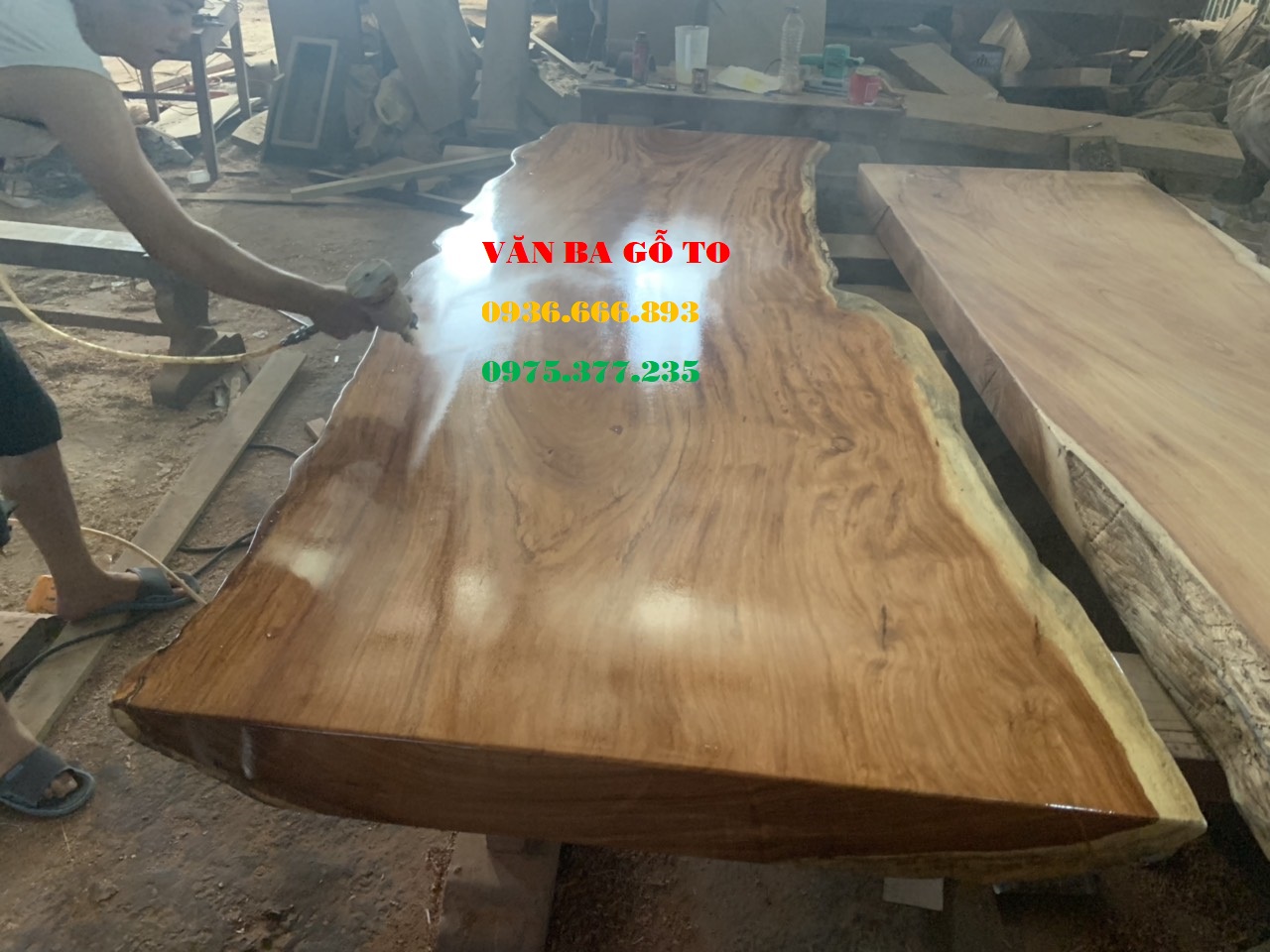 Mặt bàn gỗ nguyên khối