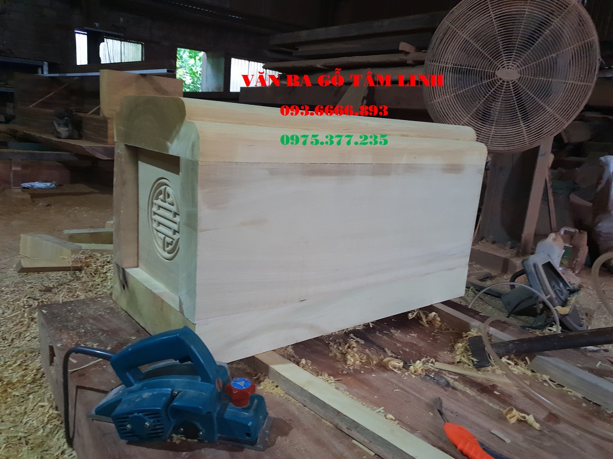 Quách gỗ vàng tâm