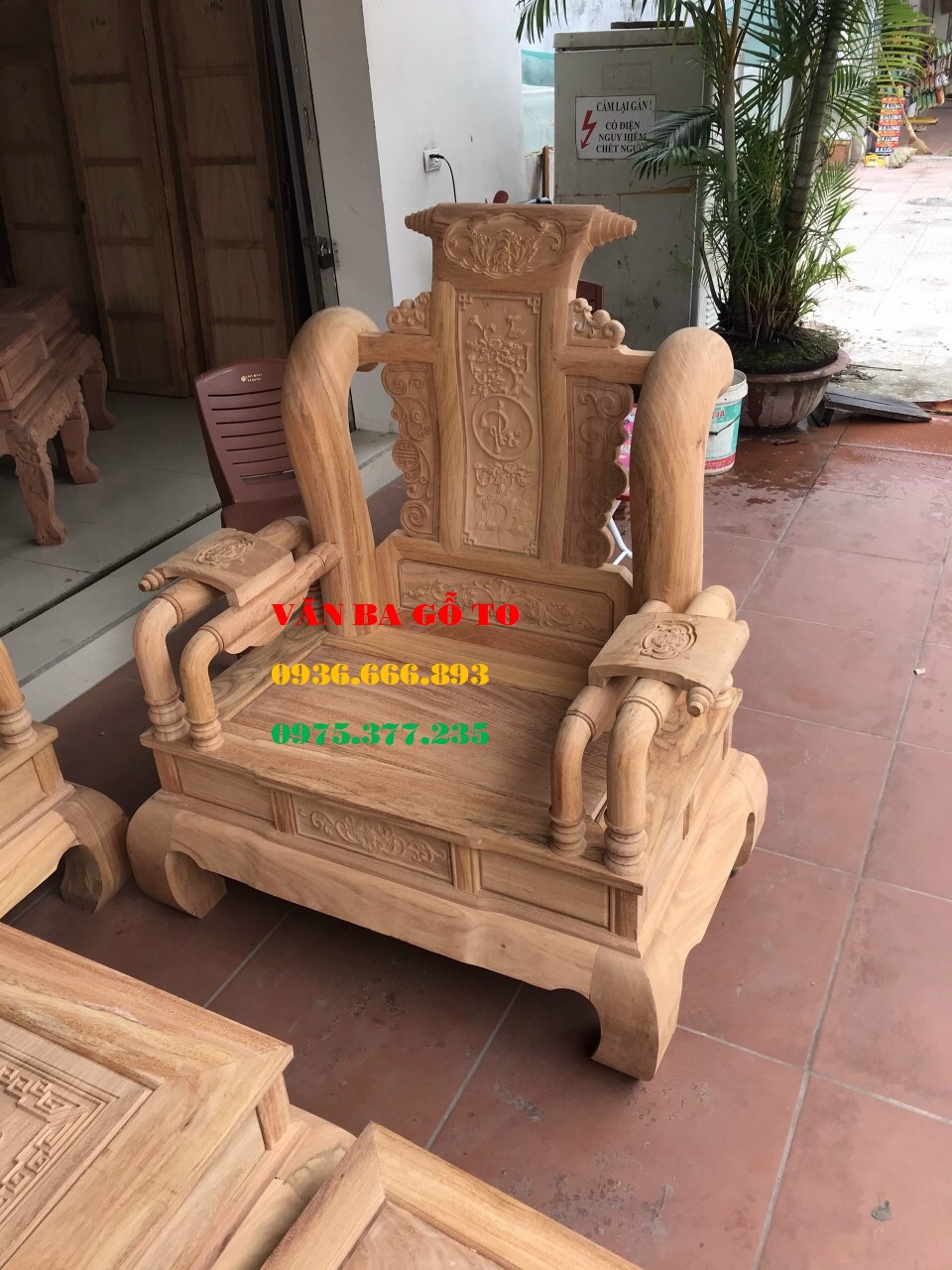 Bàn ghế gỗ